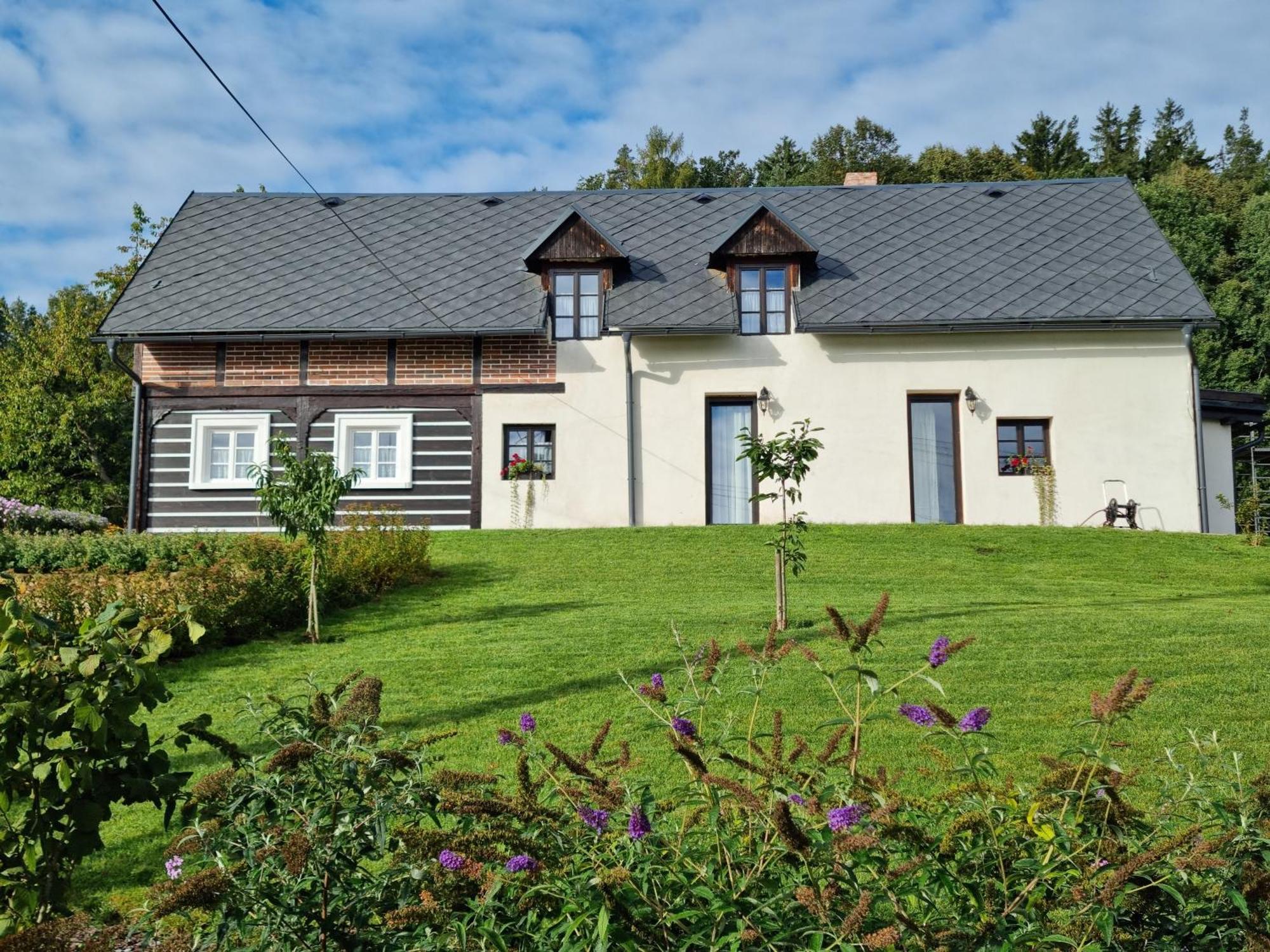 Luxusni Apartman S Krbem - Kunraticke Svycarsko Kunratice  エクステリア 写真